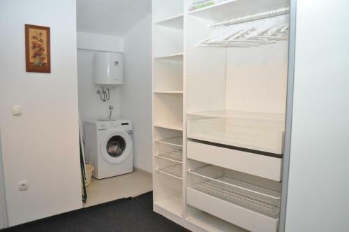 Apartments Livira Makarska
