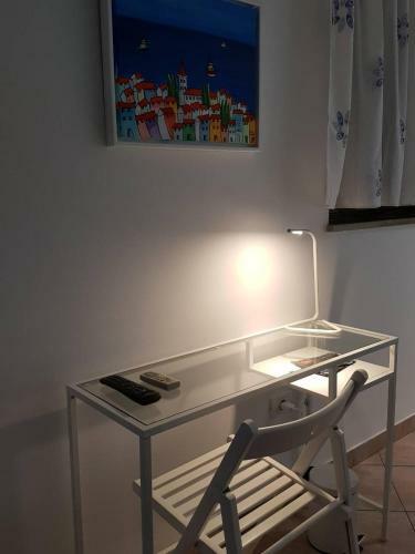 Hostal L&m Room