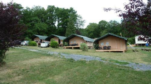 Safari Tent At Camping Le Roptai