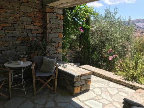 Villa The Hill Top House In Kea
