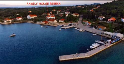 Apartamento Family House Rebeka