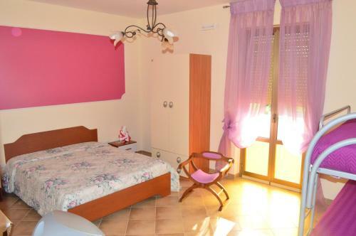 Hostal B&B Delfinia