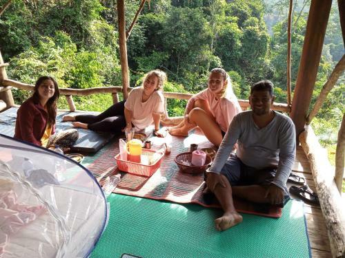 Lovely Jungle Lodge & Treking