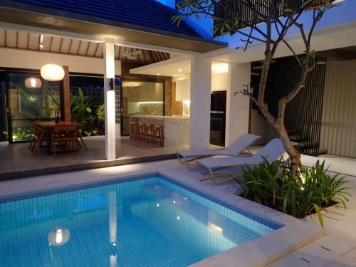 Villa Hujan 2