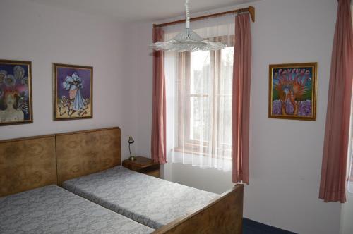 Hostal Penzion Medvedi Paseka