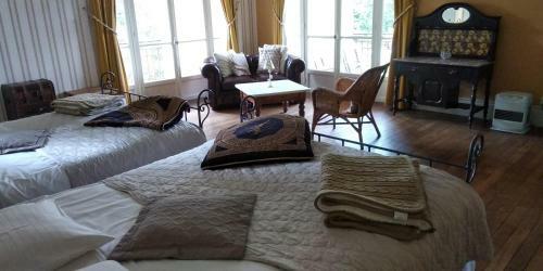Bed & Breakfast Chambres D'h�tes-ch�teau Constant