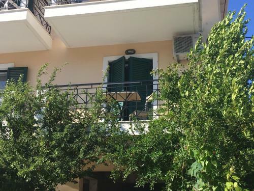 Marias Apartment With Balcony In Lefkada Town