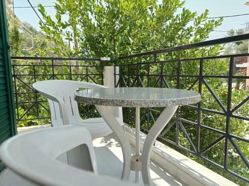 Marias Apartment With Balcony In Lefkada Town