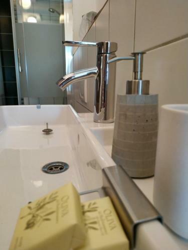Bed & Breakfast Blue Wall Bnb