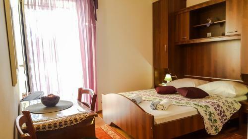 Hostal Guesthouse Sanela