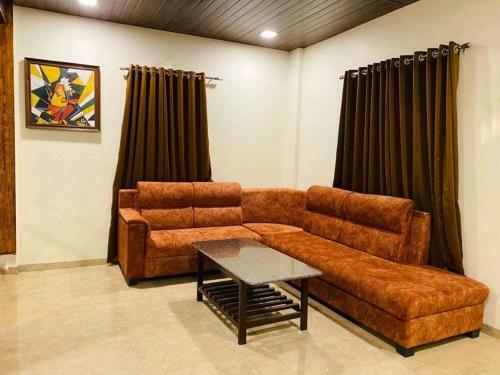 Hotel Felicity Stays-bluebell Corner