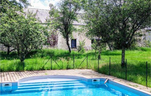 Nice Home In Bourgueil With Wifi And 5 Bedrooms