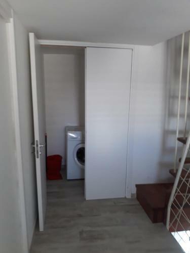 Hostal I Nidi Di Colombo