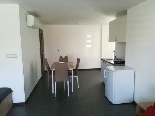Hostal Penzion ?�para