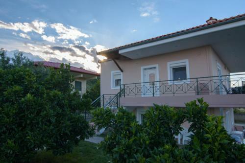 Kostas & Eleni Apartments