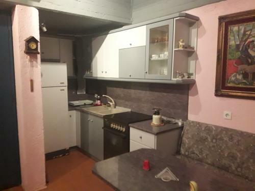 Houri's Apartment
