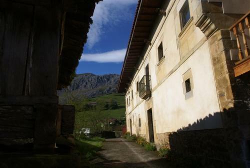 Palacio Rural De Inguanzo De Cabrales