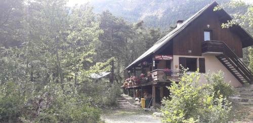 Posada Les Pin�es