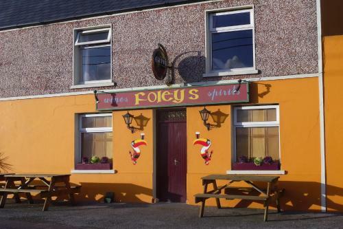 Bed & Breakfast Foleys Bar & Restaurant