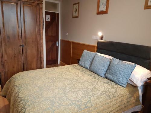 Kylemore Pass Hotel