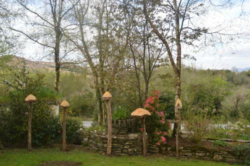 Bed & Breakfast Lissyclearig Thatched Cottage