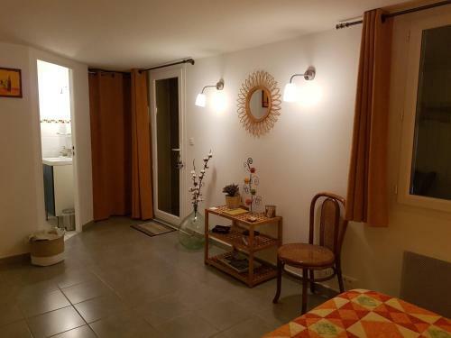 Hostal Chambre Independante Gareoult