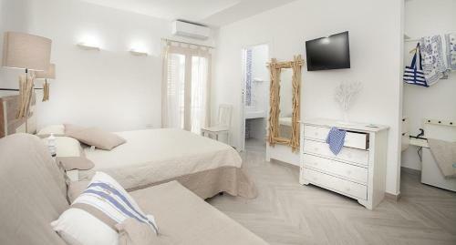 B&B Jolie