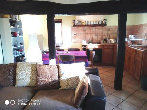 Maison En Pierre � La Campagne