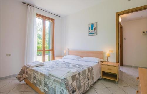 Three-bedroom Holiday Home In Albarella Ro