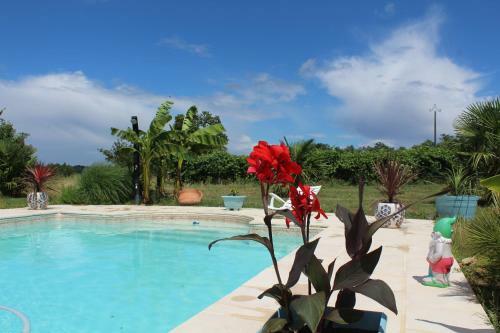 G�te � La Ferme Avec Piscine