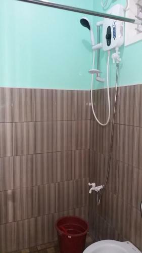Hostal Lyn Enia Travelers Inn