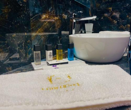 Ebbi Hotel