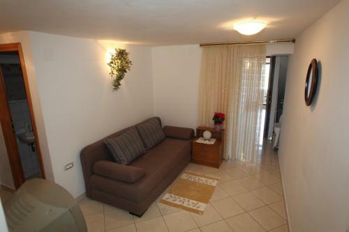 Hostal Accommodation Lily