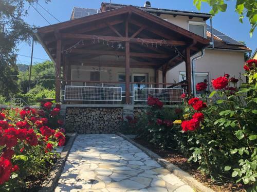 Kishable�ny Apartmanh�z
