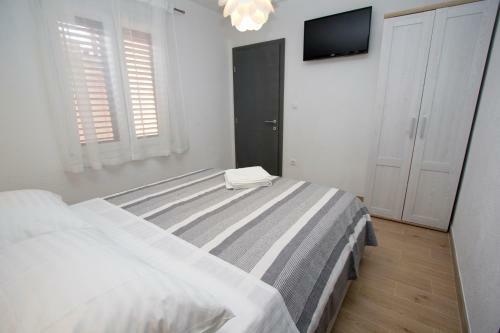 Apartment Ana Bratus