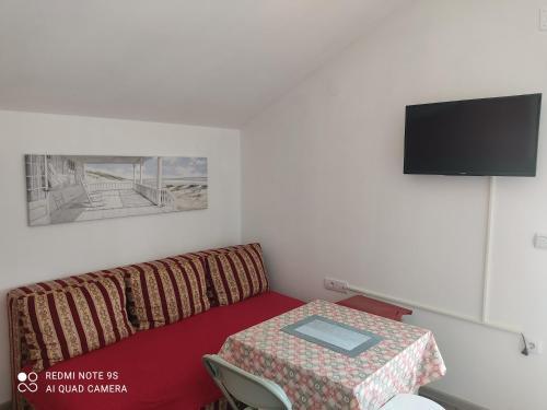 Hostal Topholiday