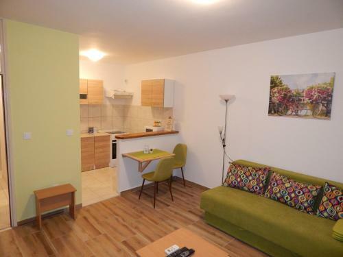Apartman Lena