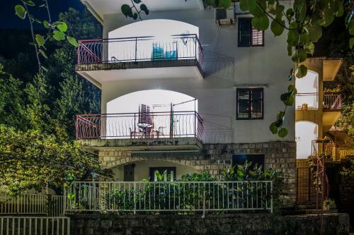 Apartamento Marmar