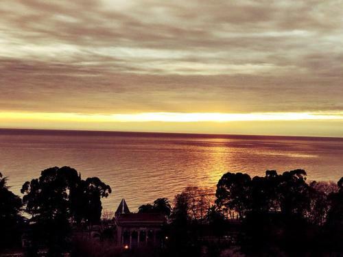 Hostal Sunset Guest House