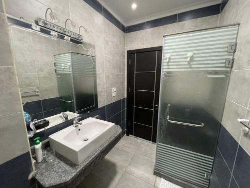 Modern Apartment In Sheikh Zayed - ??? ??????? ?? ????? ????