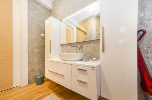 Apartamento Thara Escape- Bjela?nica