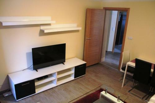 Apartment Sax
