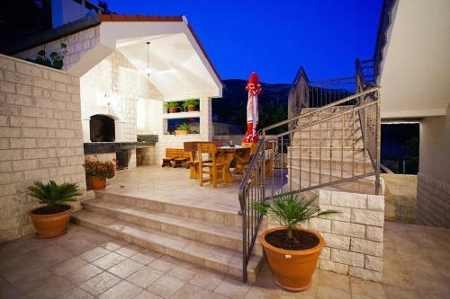 The Ana Apartments