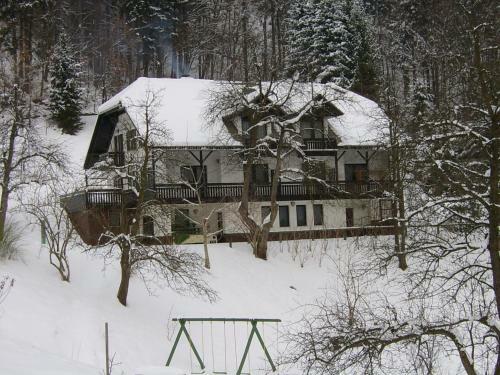 Apartments Zakrasnik
