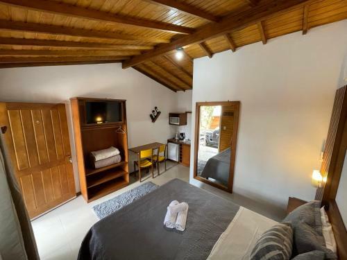 Hostal Suites Hencke Haus