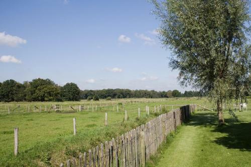 Bed & Breakfast Oranje Hoeve