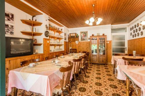 Hostal Rooms Vanda & Frane