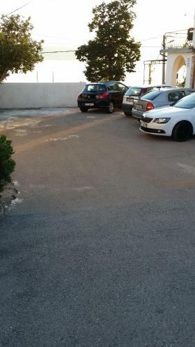 Hostal Apartments Ana