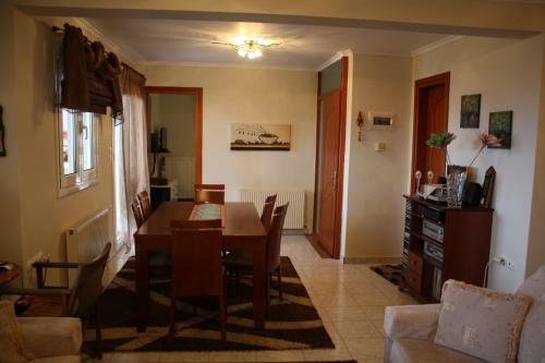 Apartamento Theofili House