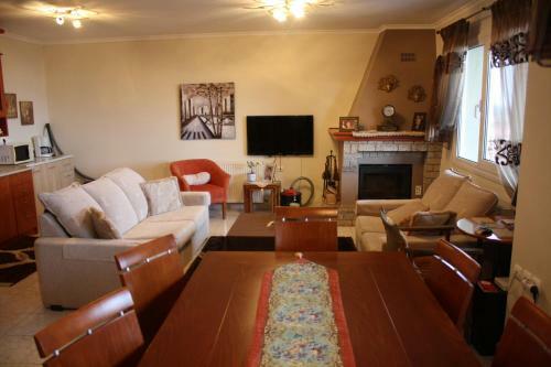 Apartamento Theofili House